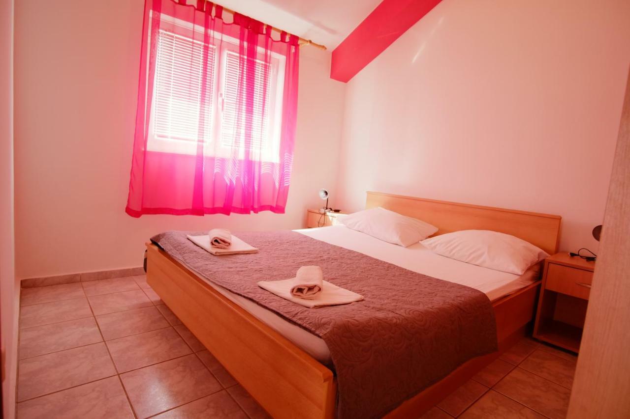 Apartment Gordana Драге Екстериор снимка