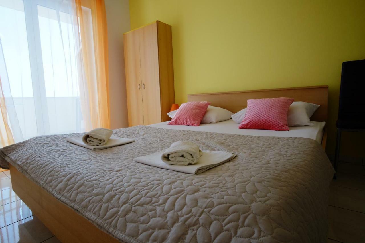 Apartment Gordana Драге Екстериор снимка