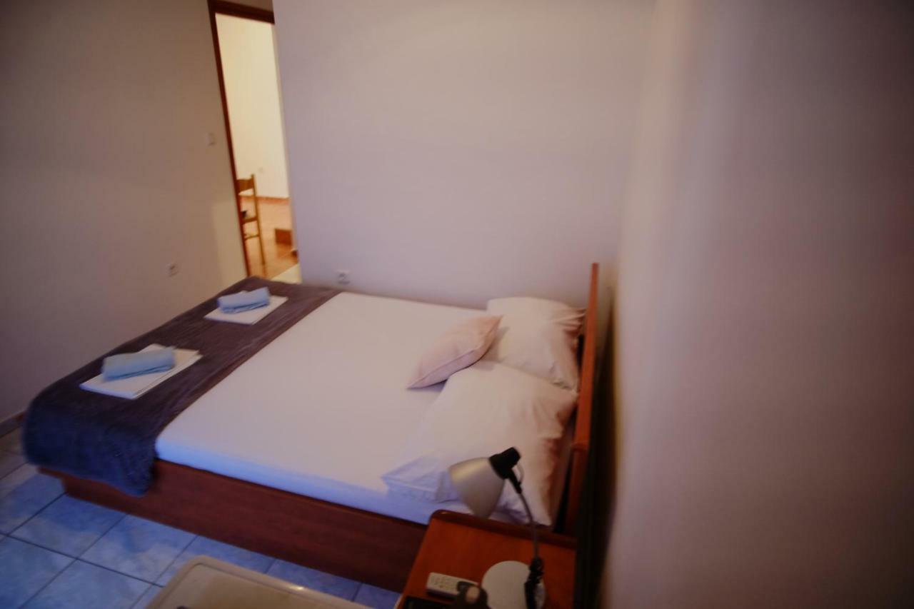 Apartment Gordana Драге Екстериор снимка