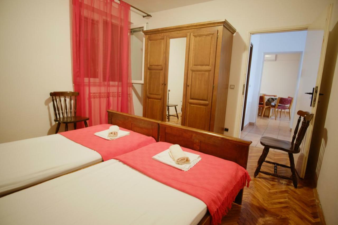 Apartment Gordana Драге Екстериор снимка