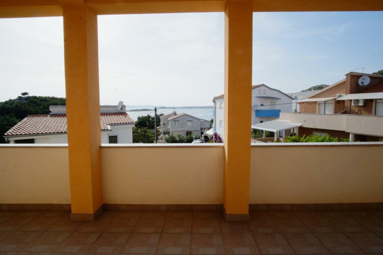 Apartment Gordana Драге Екстериор снимка